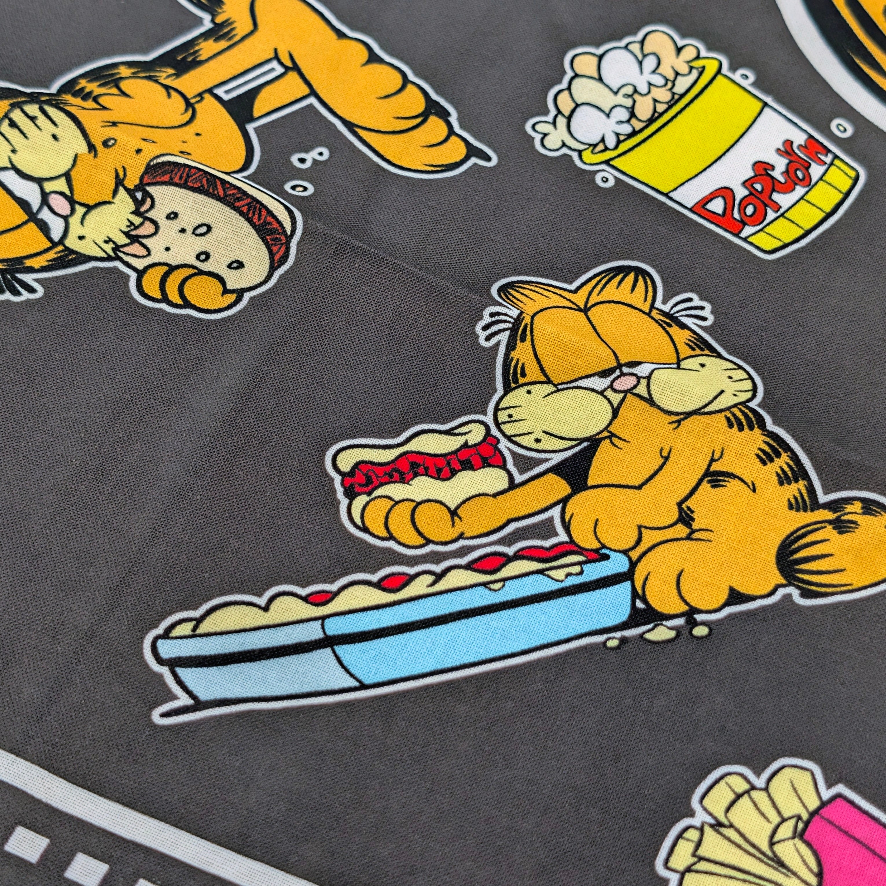 ✨️鞄などのアクセントにも✨️【 Garfield ( ガーフィールド ) 】『 FOOD♡ 』バンダナ / ランチクロス 〚アメリカン雑貨 アメトイ〛