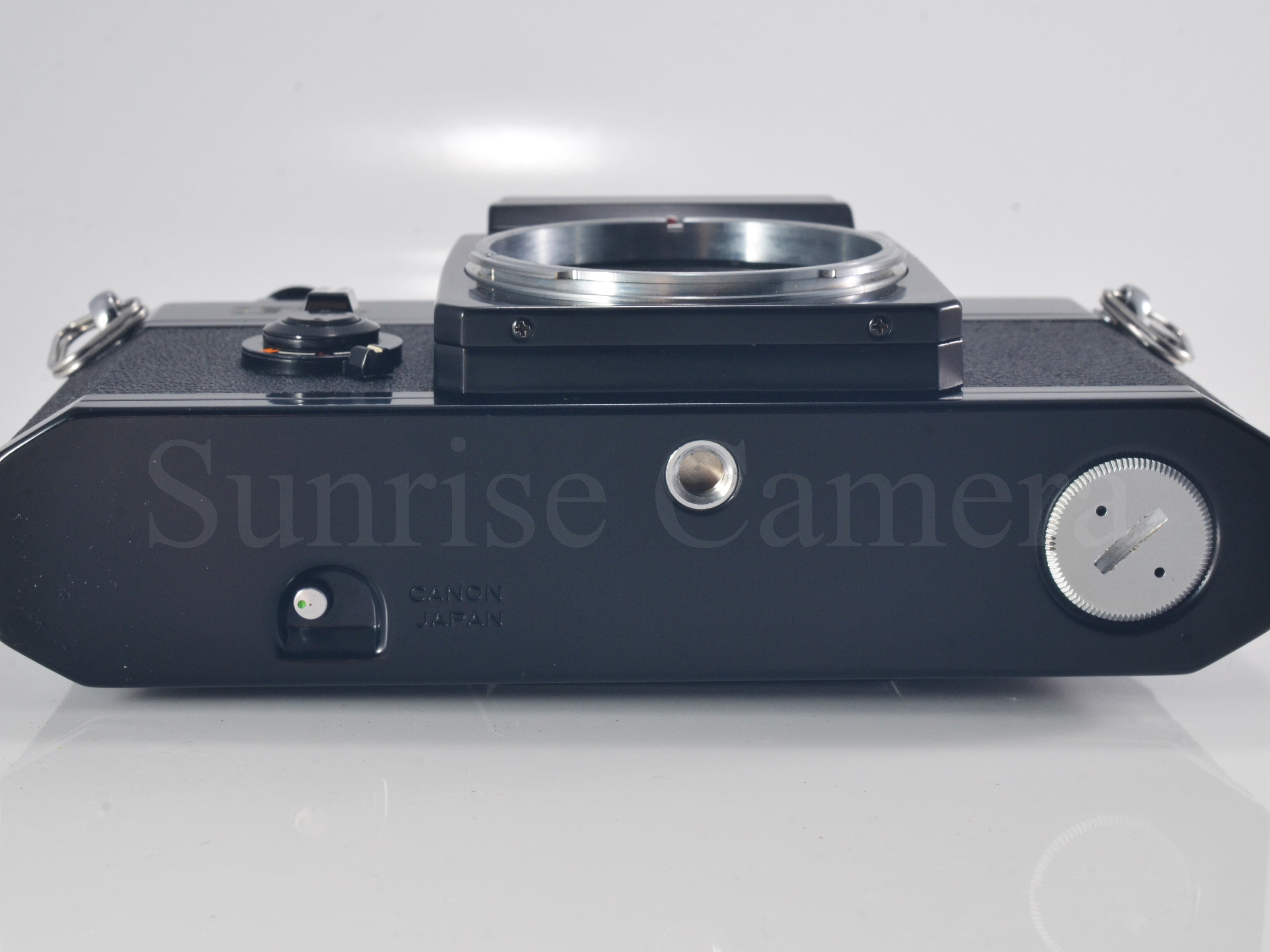 Canon キャノン F-1 後期 ボディ フィルムカメラ 8028-1 Canon F-1 後期型 ボディ 革ケース付 キヤノン フィルム一眼レフ