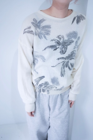 flower print white knit