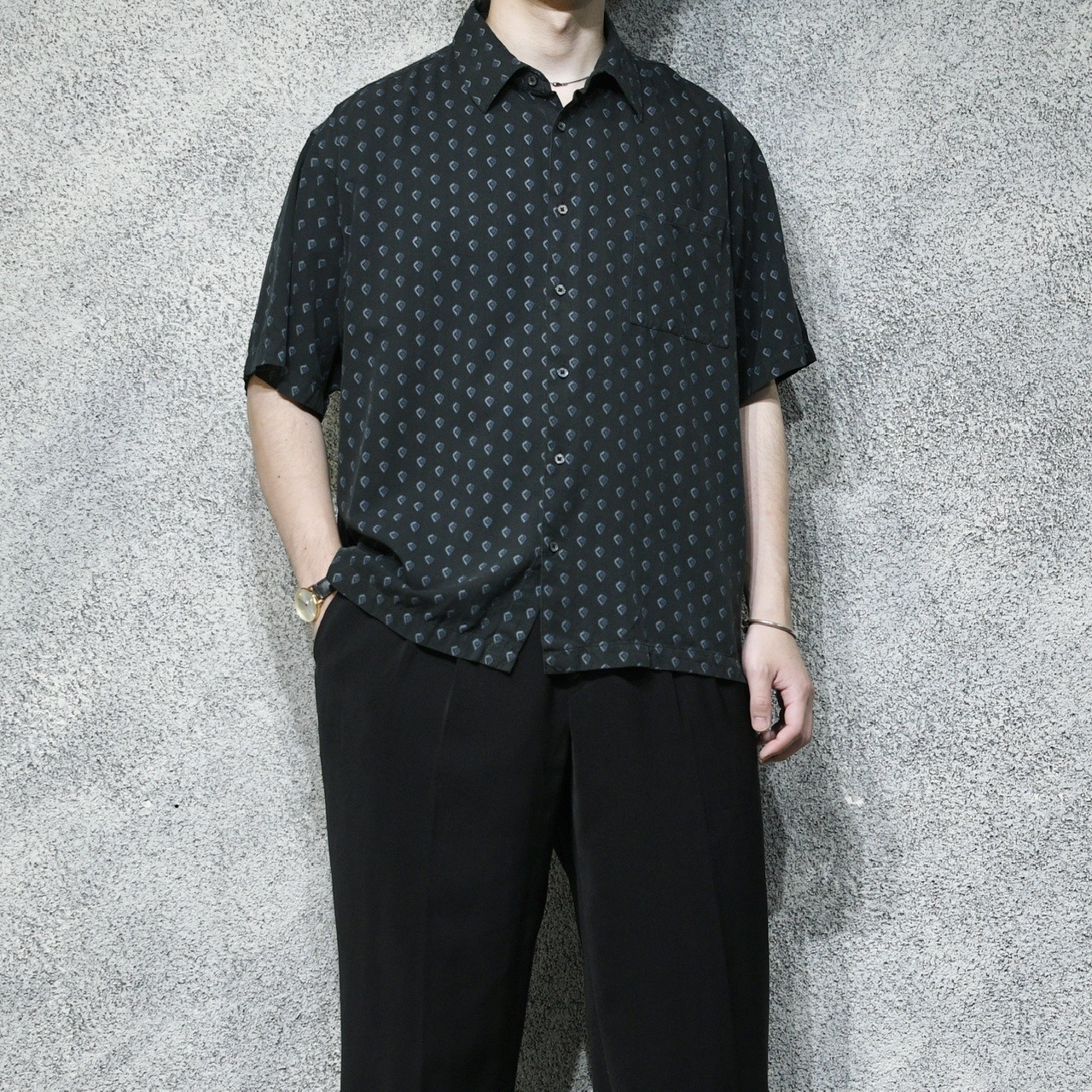 drape silhouette pattern silk shirt