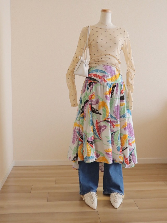 ●80s made in INDIA cotton 100% painting feather design print asymmetric hem skirt