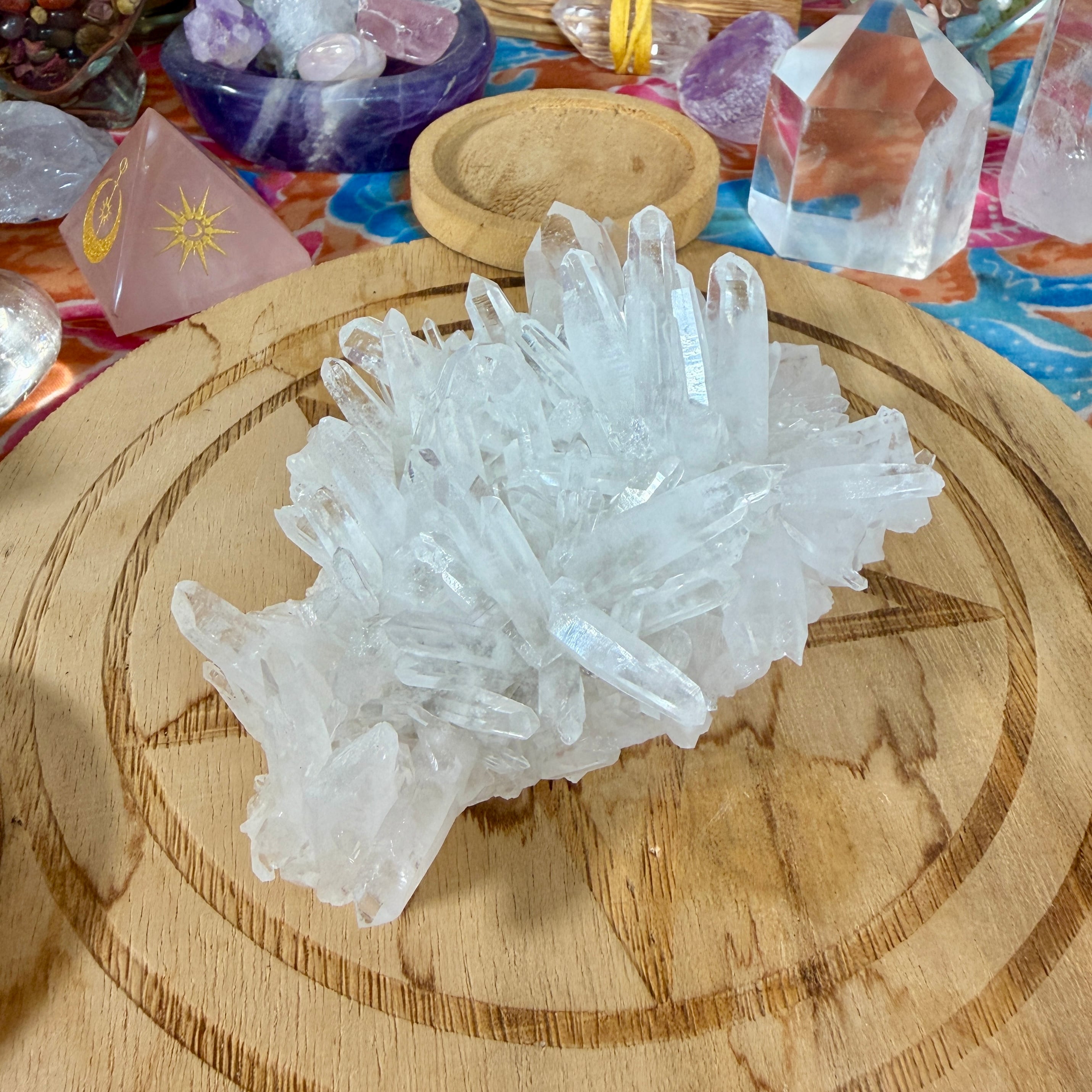 魔女の祭壇】クリアクォーツ クラスター / 水晶 | クリスタルと魔法の