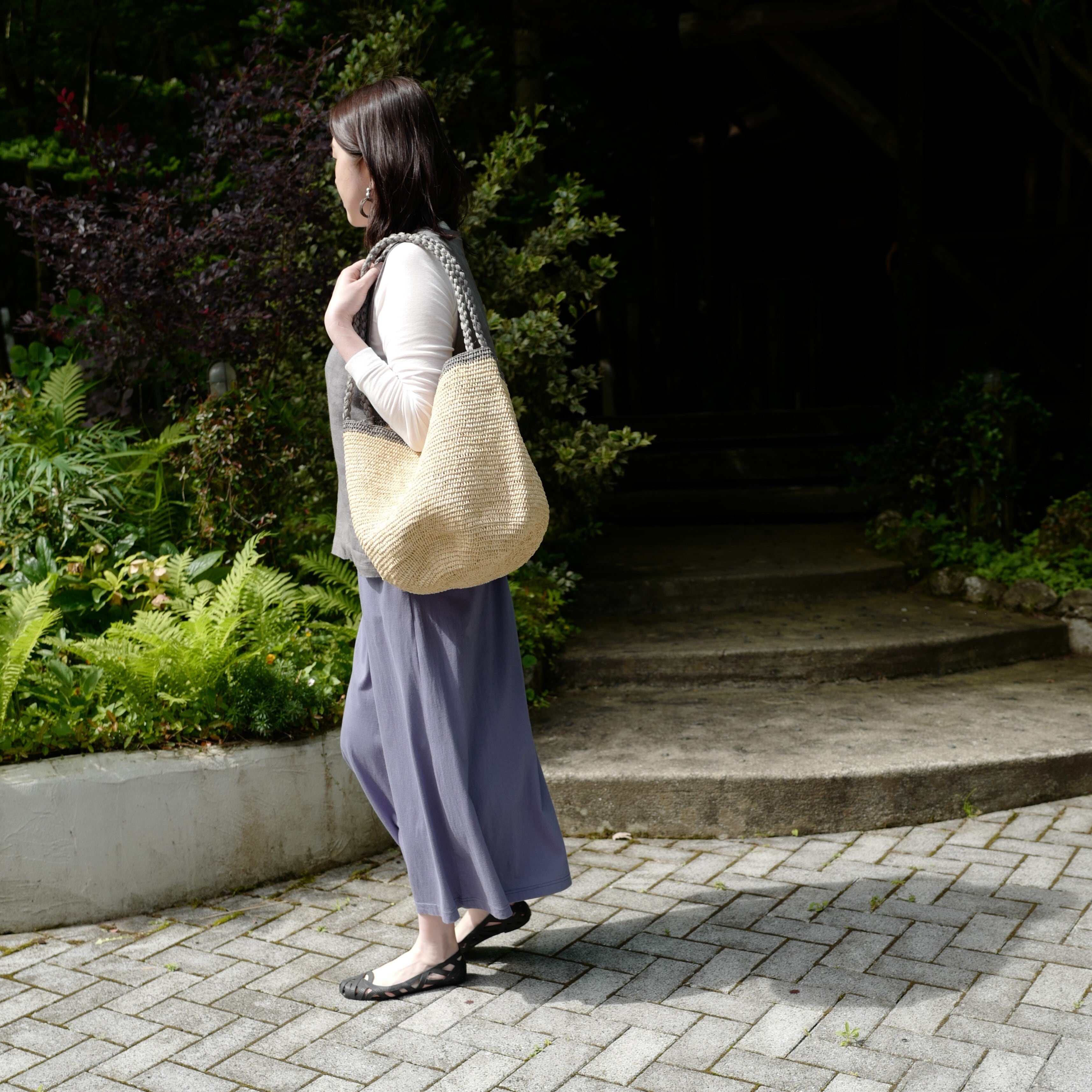 MADE IN MADA │ MOUMOUNE raffia bag (natural & gray) | robin ASO