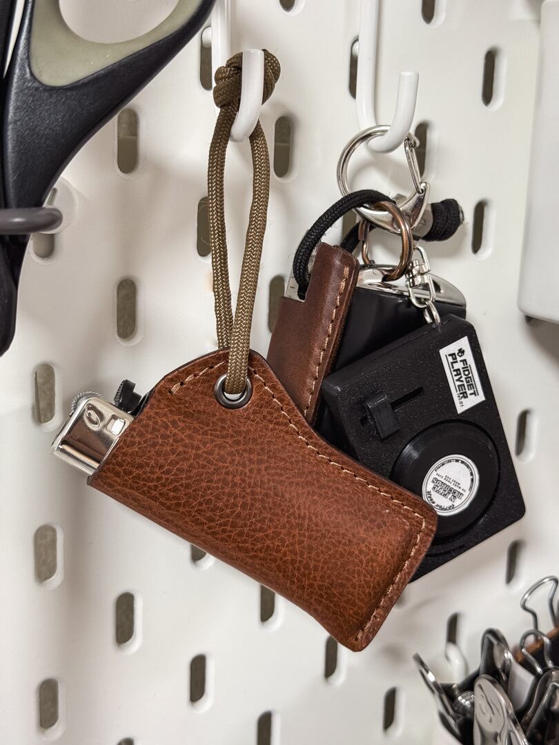 ショップ Yohji Yamamoto レザー bicライターケース Yohji Yamamoto