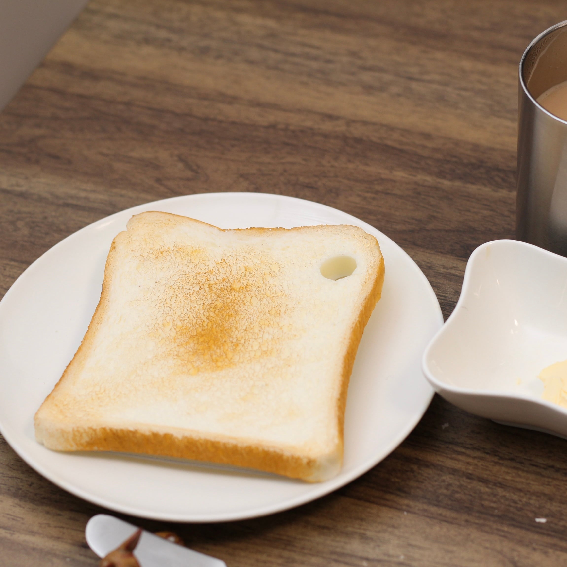 いっけなーい！遅刻遅刻！」風、食パンパスケース | kanapei LAB.