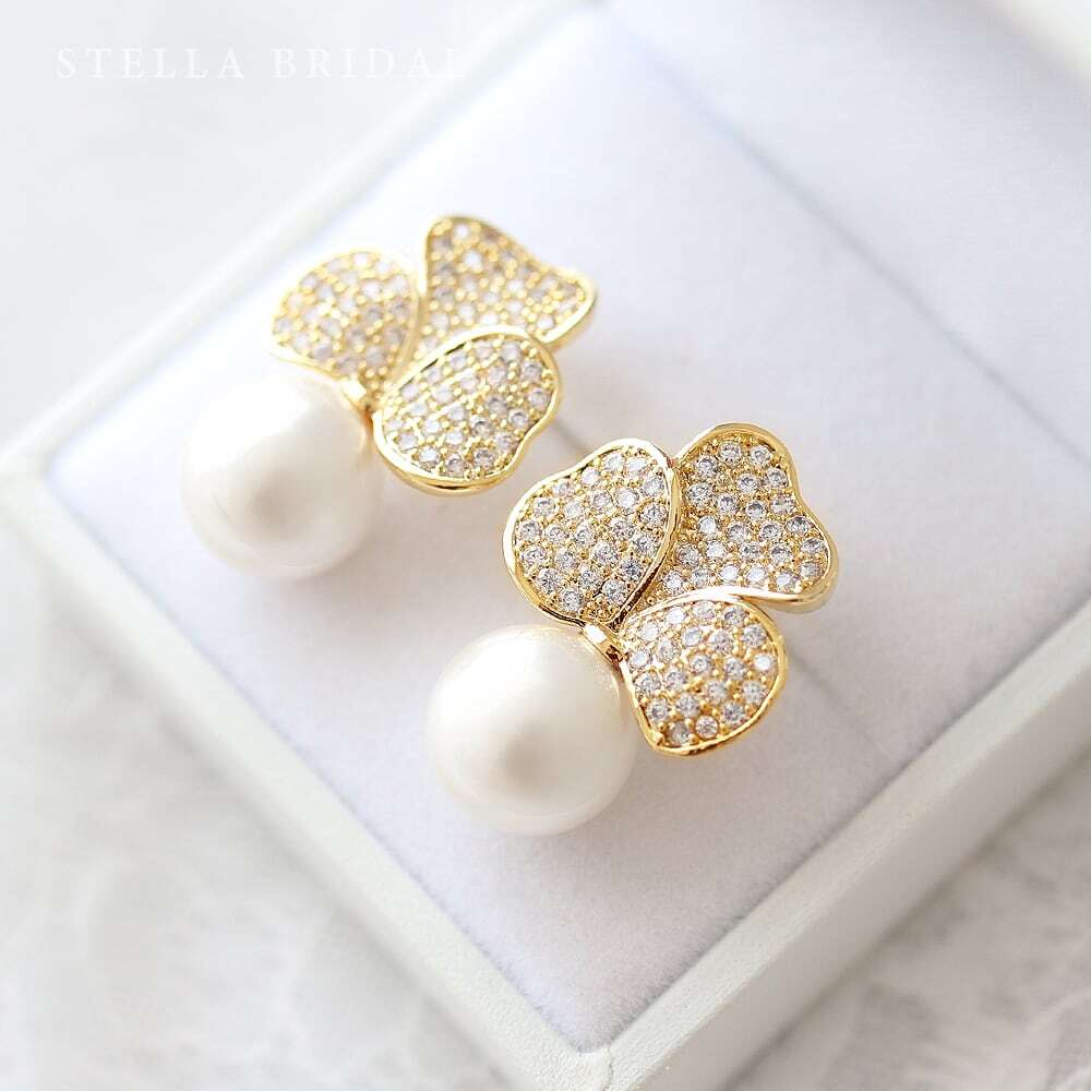 【OUTLET】キュービックジルコニア ウェディングピアス オザリス ゴールド