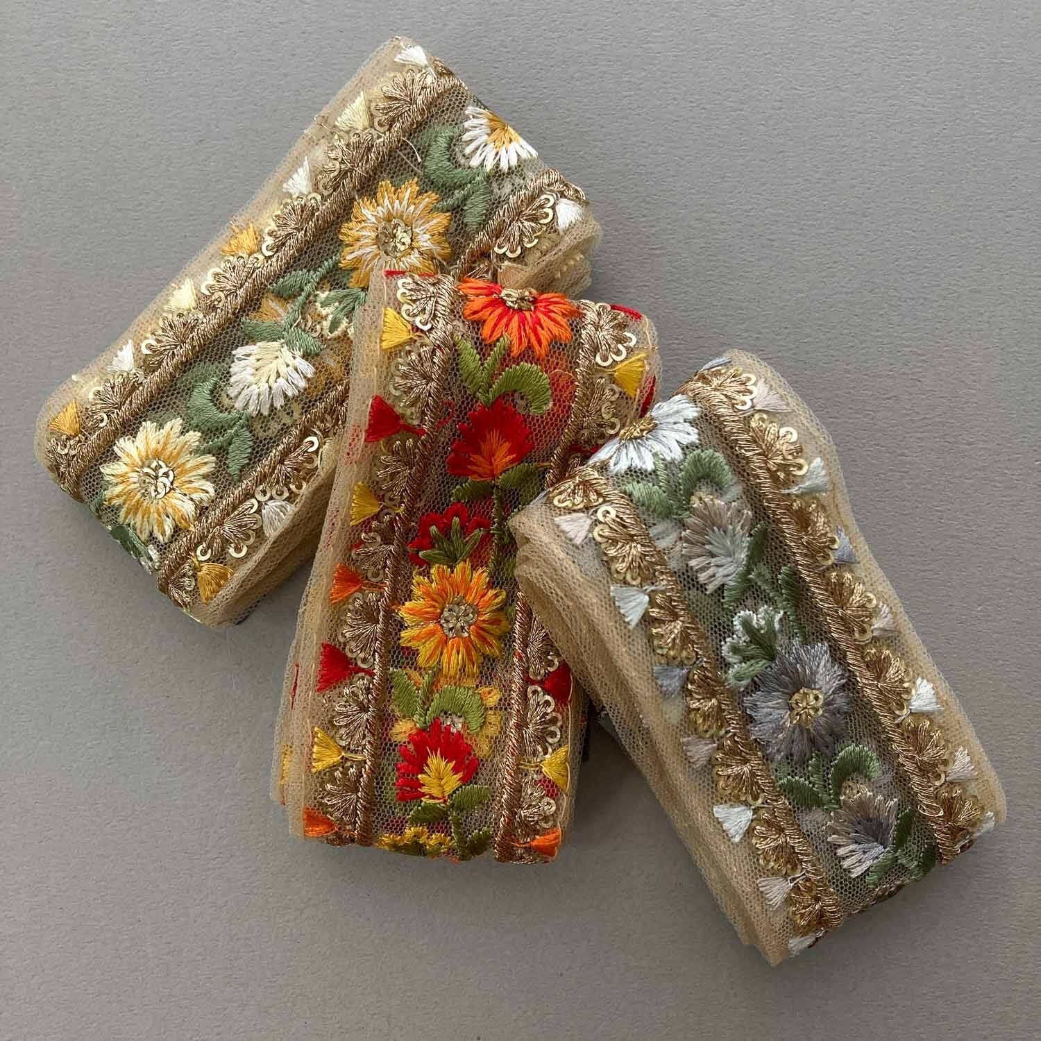 三角ガーランド縁の刺繍チュールレース（1mカット） | Dua