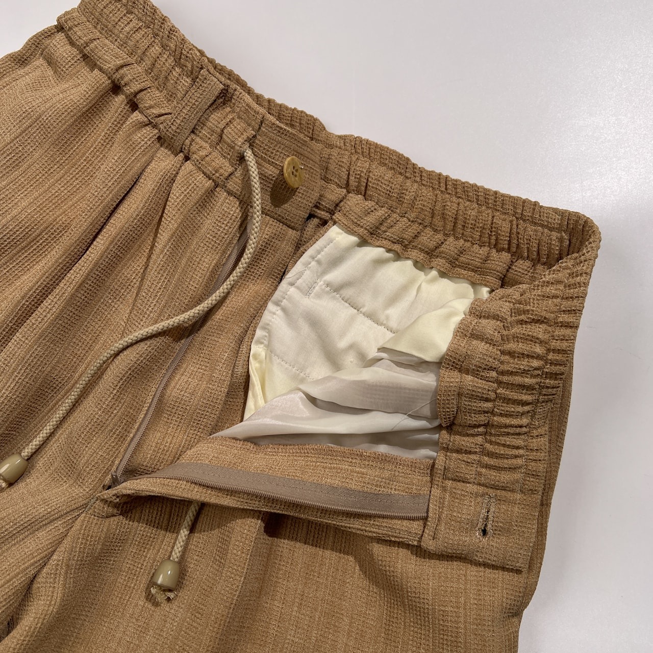 上下セット l'garage UOMO ルガラージュ セットアップ サイズ (上)M (下)M 76~84 /ベージュ系/メンズ/日本製