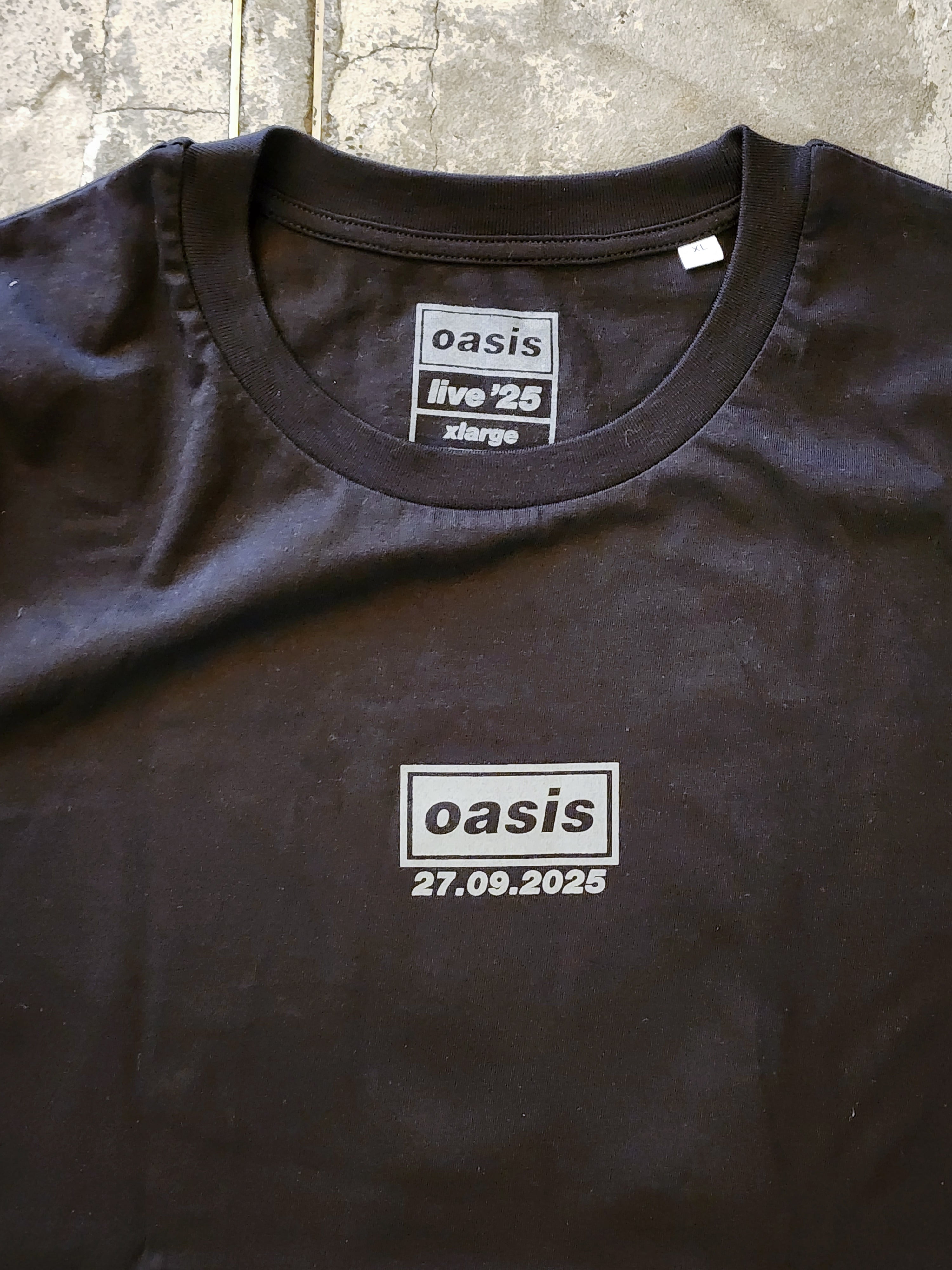 OASIS オアシス ワールドツアー2025 ロンドン ライブ会場限定 ツアー T