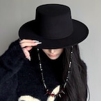 Faux wool flat top hat with red stud chain (ME115)