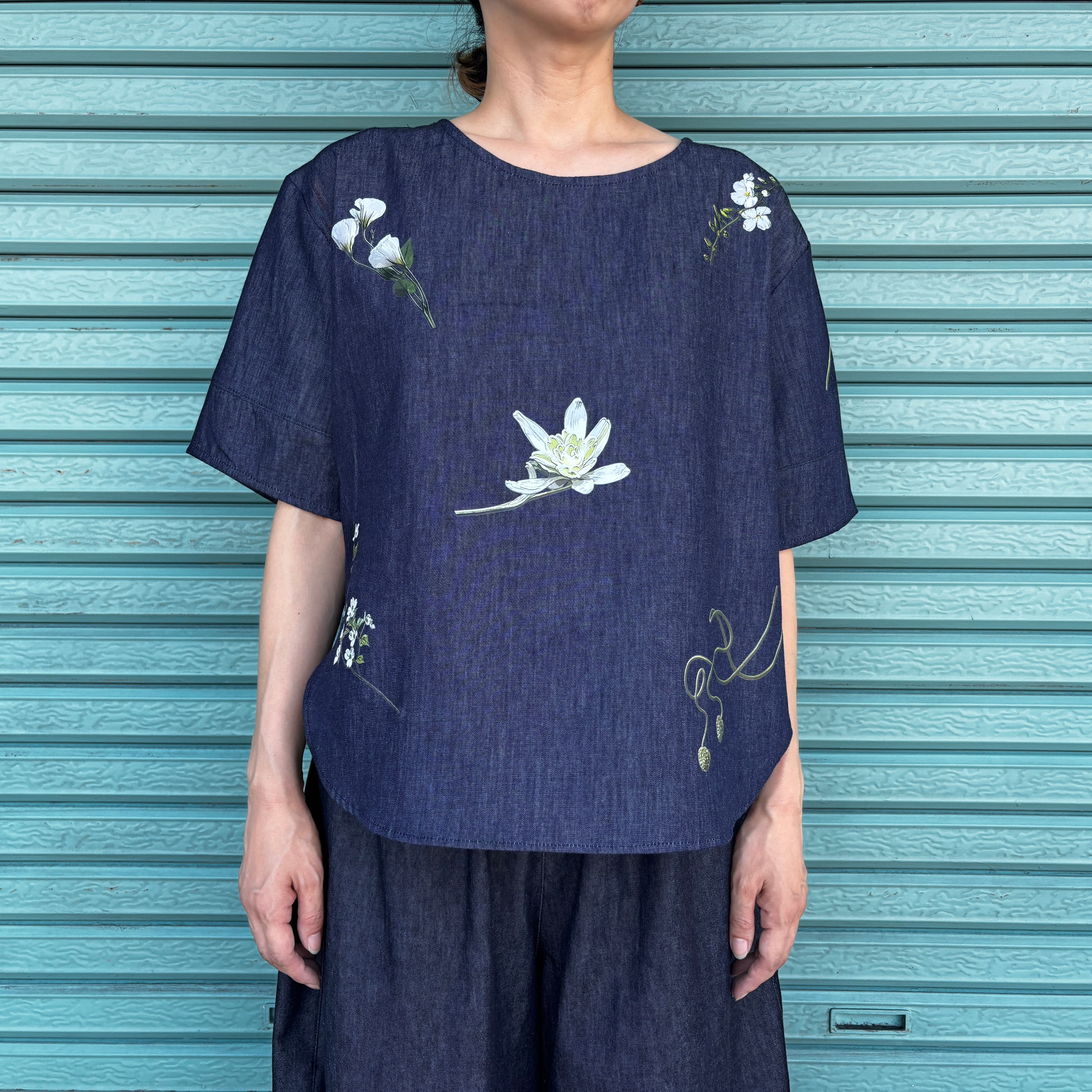 【White Flower Denim / T-Blouse】