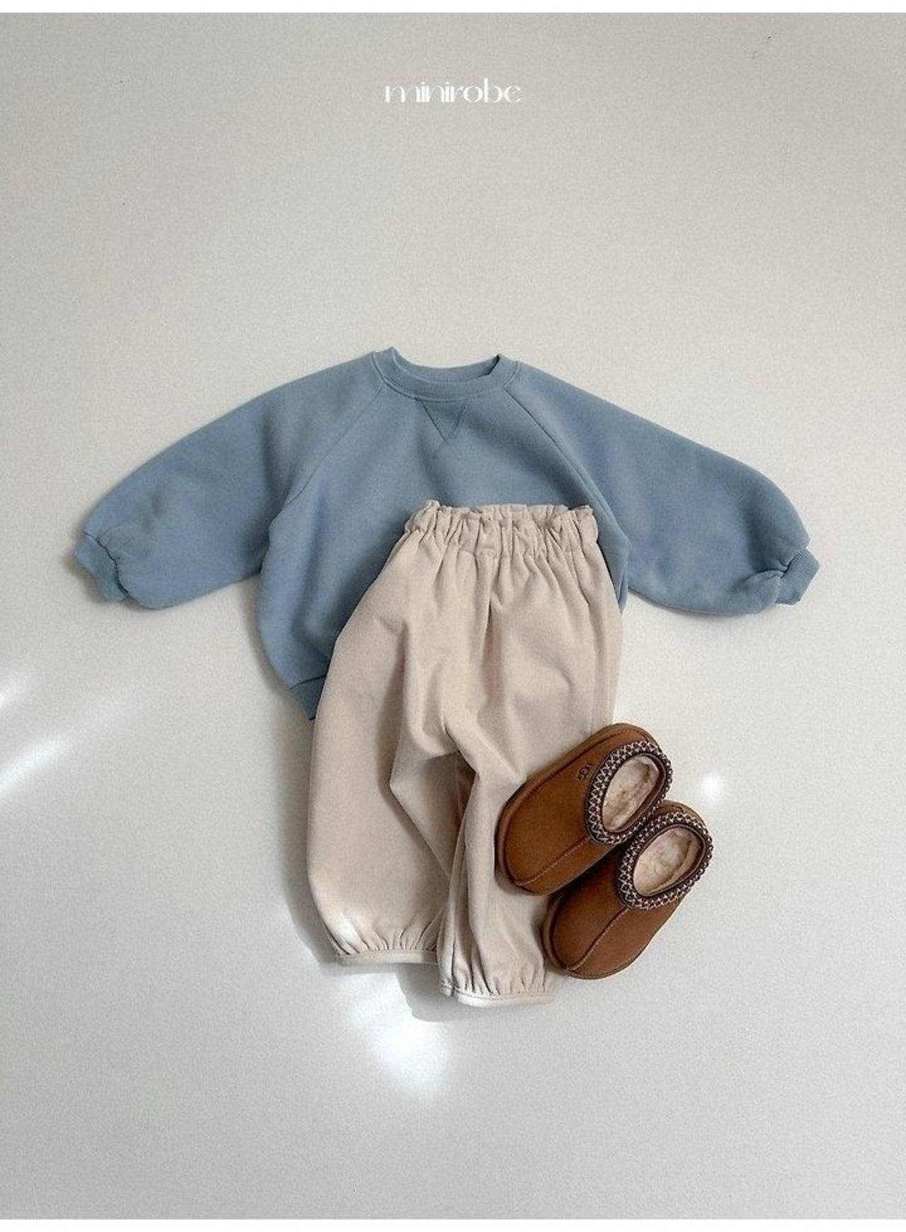 〖取寄〗韓国子供服 / 26winter / minirobe / ラグランラウンドトレーナー / キッズ *S~XL*