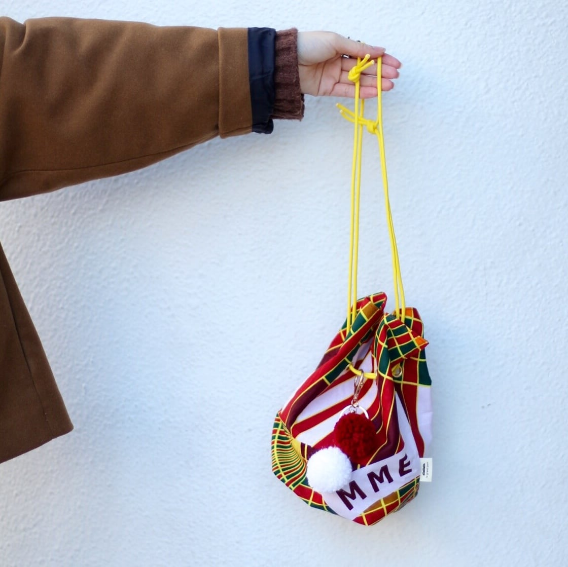 ponponbag kinaさん ポンポンバッグ ニット巾着 Kinaさんの ponpon bag | LEE