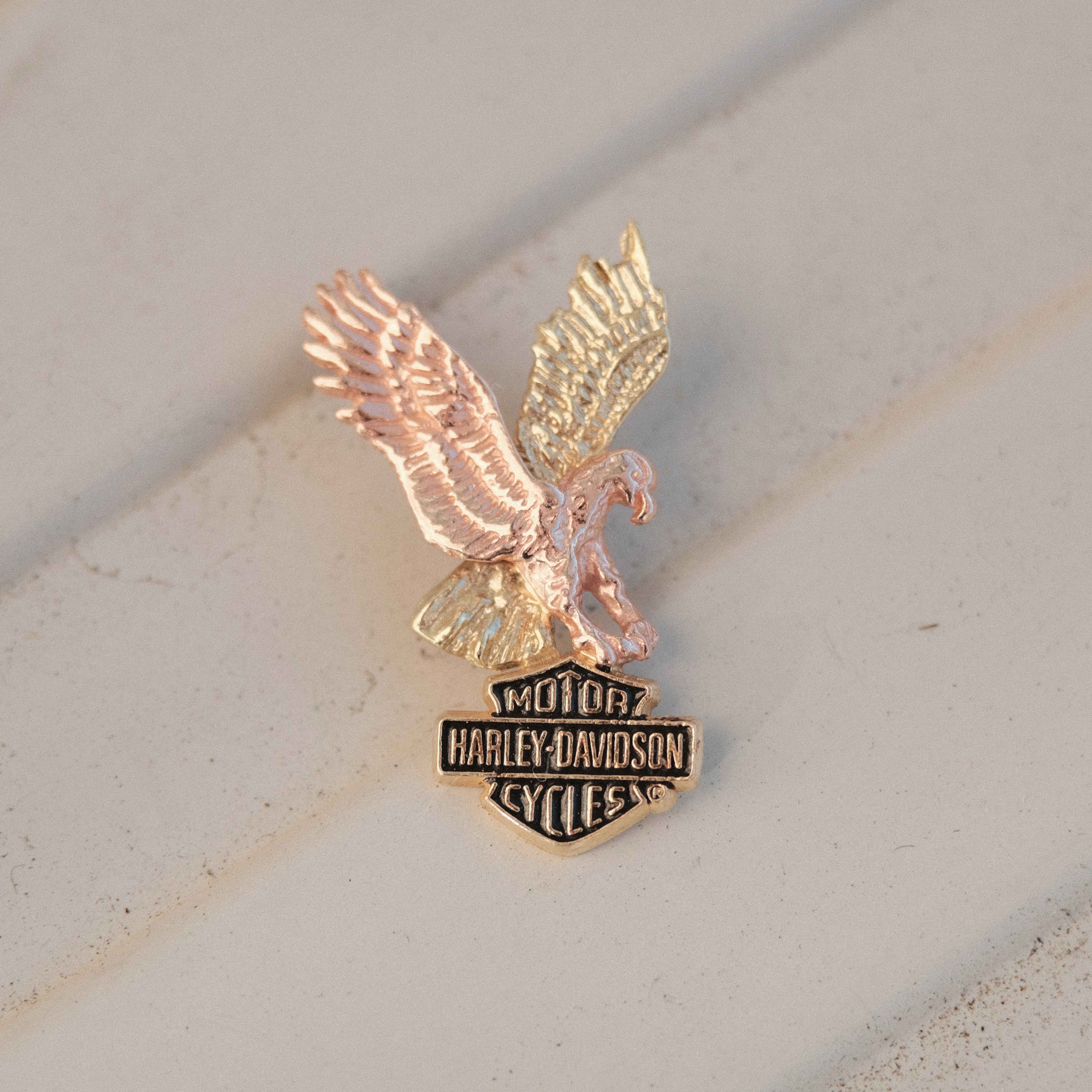 Vintage official gold Harley Davidson eagle pendant | PAY ID