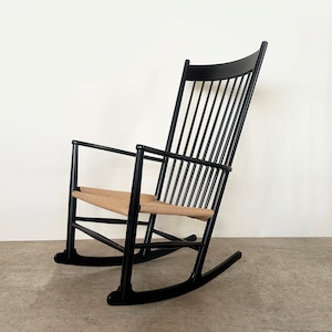 Rocking chair J16 by Hans J Wegner / CH087