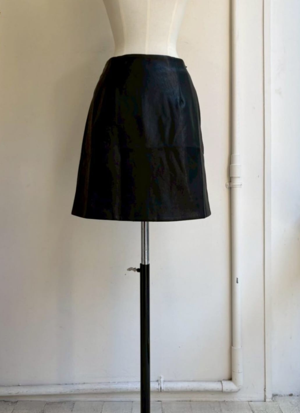 【anana】フェイクレザーミニスカート a89-041