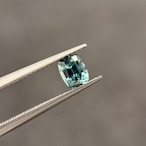 カラーチェンジジルコン 6.1x4.6mm, 0.95ct, ミャンマー産