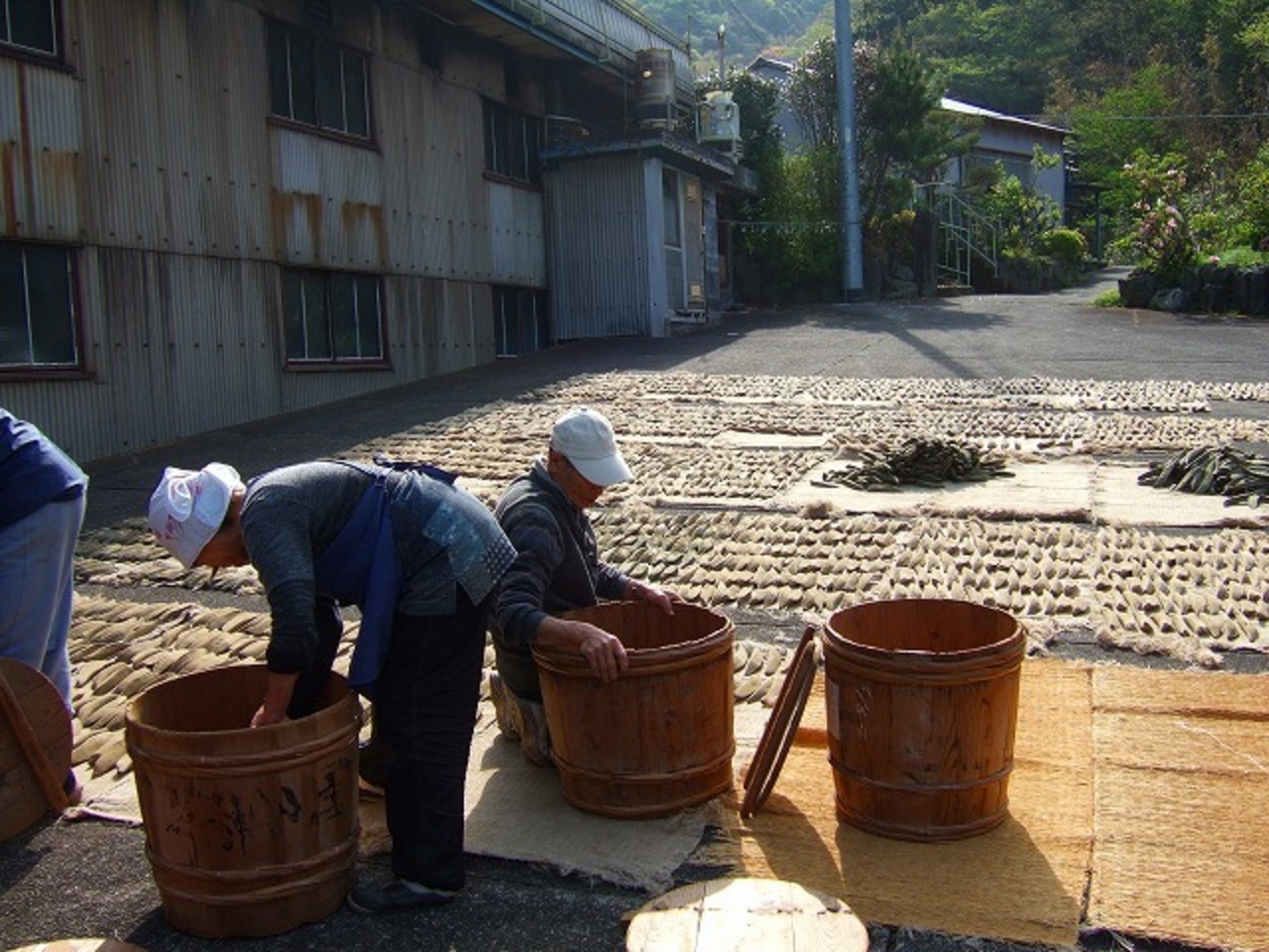 【静岡県西伊豆町】明治創業・老舗鰹節メーカーの本格だし取りセット