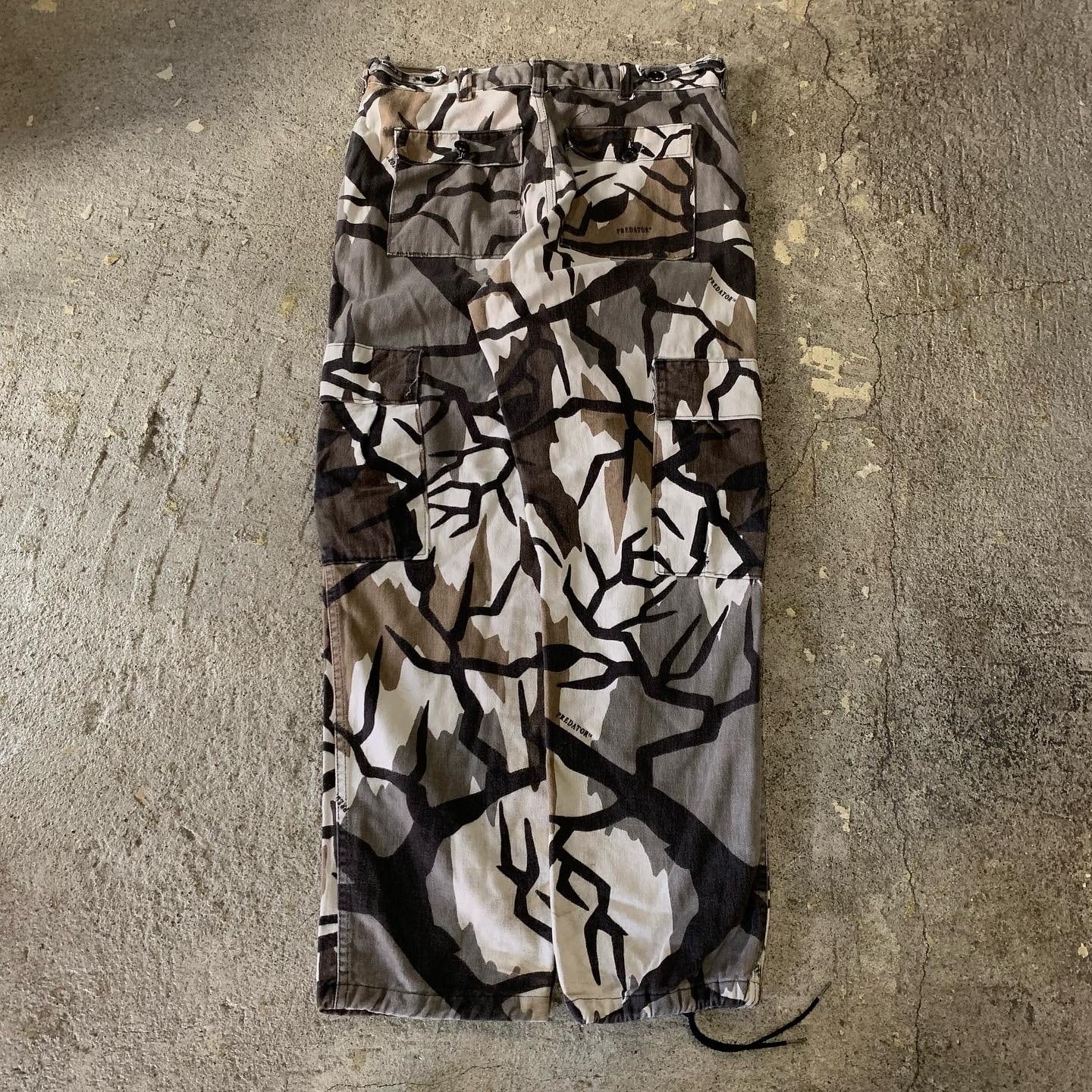 90s PREDATOR camouflage cargo pants | What'z up