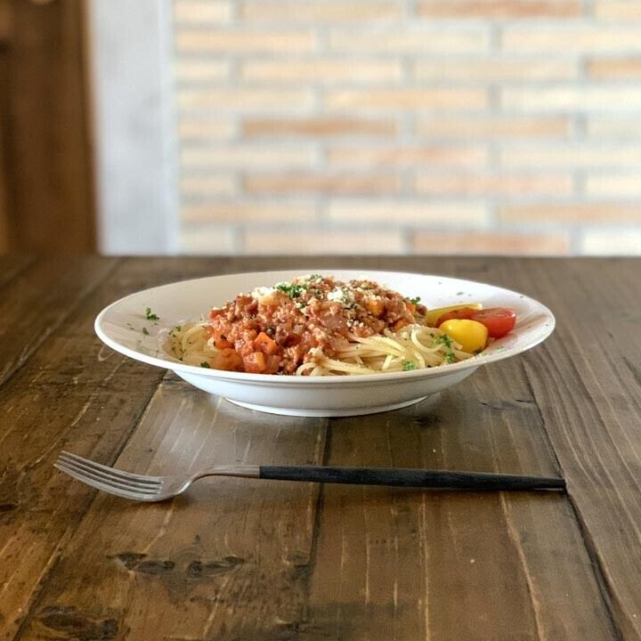 ピーターラビット・食器(マグカップ・デザート皿・サラダボウル・パスタカレー皿ほか 新品 ピーターラビット パスタ＆カレー皿・マグカップ・サラダボウル 6