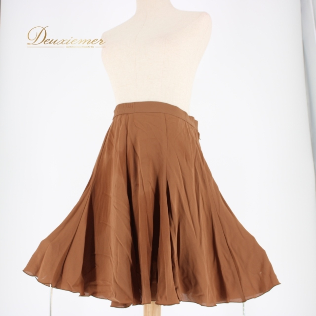 社交ダンス 衣装 スタンダード スカート レッスンウェア レディース オールシーズン Pastime パスタイ ブラウン系 無地 シンプル 無地 コーディネート おしゃれ ダンスレッスン 動きやすい 軽量 伸縮性 上品 大人 女性用 シンプルデザイン 日本製 カジュアル ショート丈 プレゼント 通年使用 トレンド 配色 洗練された