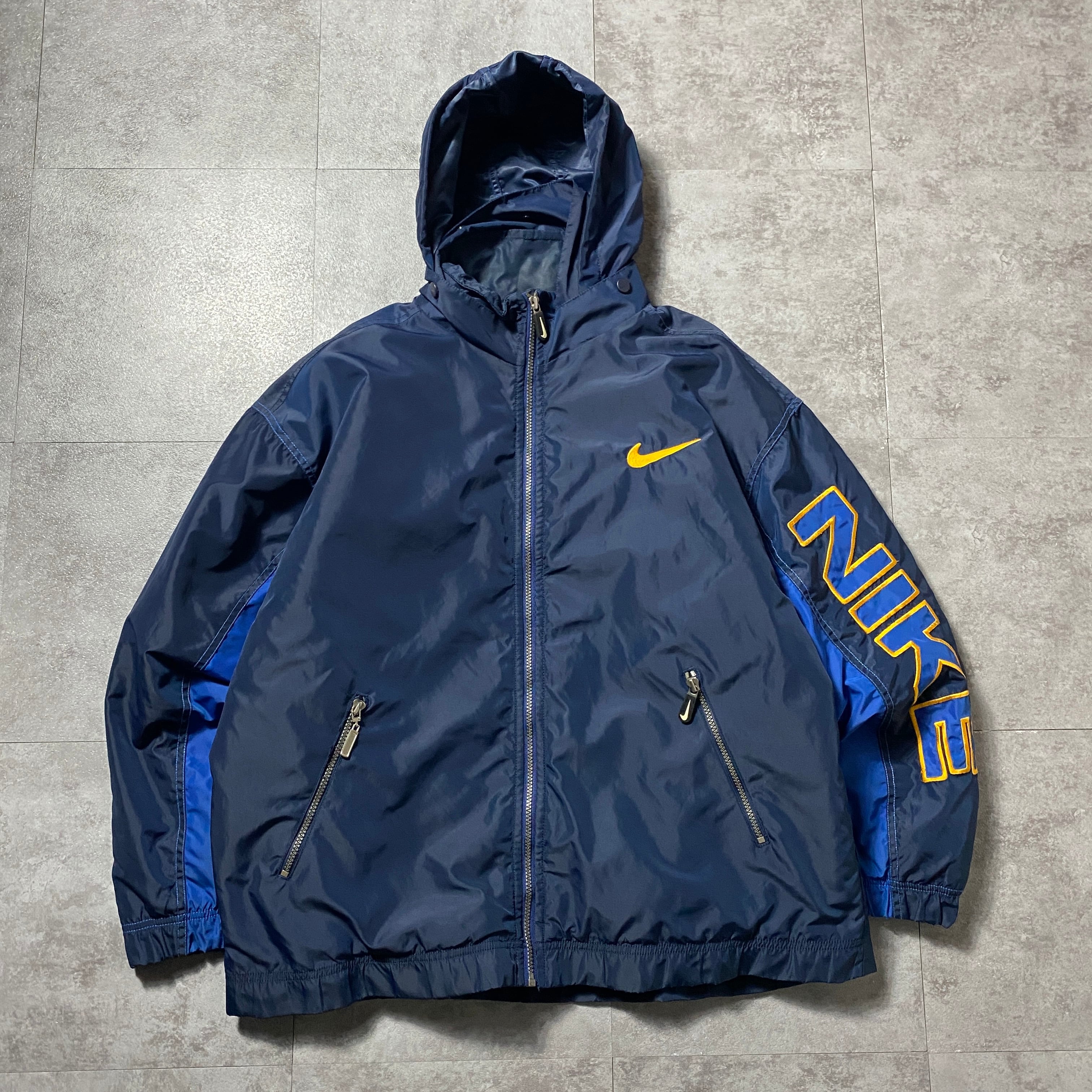 NIKE　ナイキ　ナイロンジャケット　スウッシュ刺繍　L XL　ネイビー 90's NIKE ナイキ スウォッシュ 刺繍ワンポイント アームロゴ