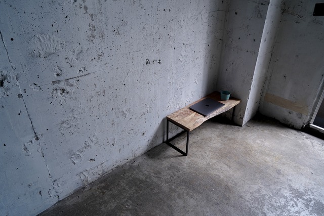 ミズメの一枚板 文机