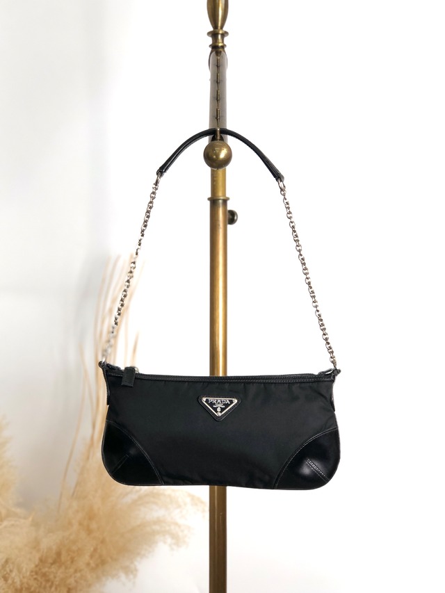 PRADA プラダ ショルダーバッグ ブラック トライアングルロゴ PVC レザー チェーンショルダー コーナーレザー vintage ヴィンテージ オールド 3m6ggr