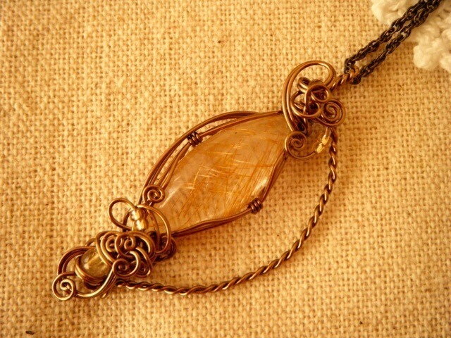 金運UP☆ルチルクォーツのワイヤーペンダント