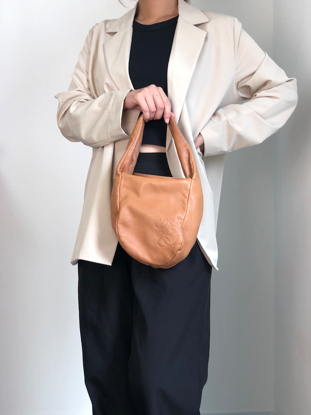 LOEWE ロエベ ショルダーバッグ キャメル アナグラム型押し ナッパレザー ホーボーバッグ vintage ヴィンテージ オールド 6sxnri