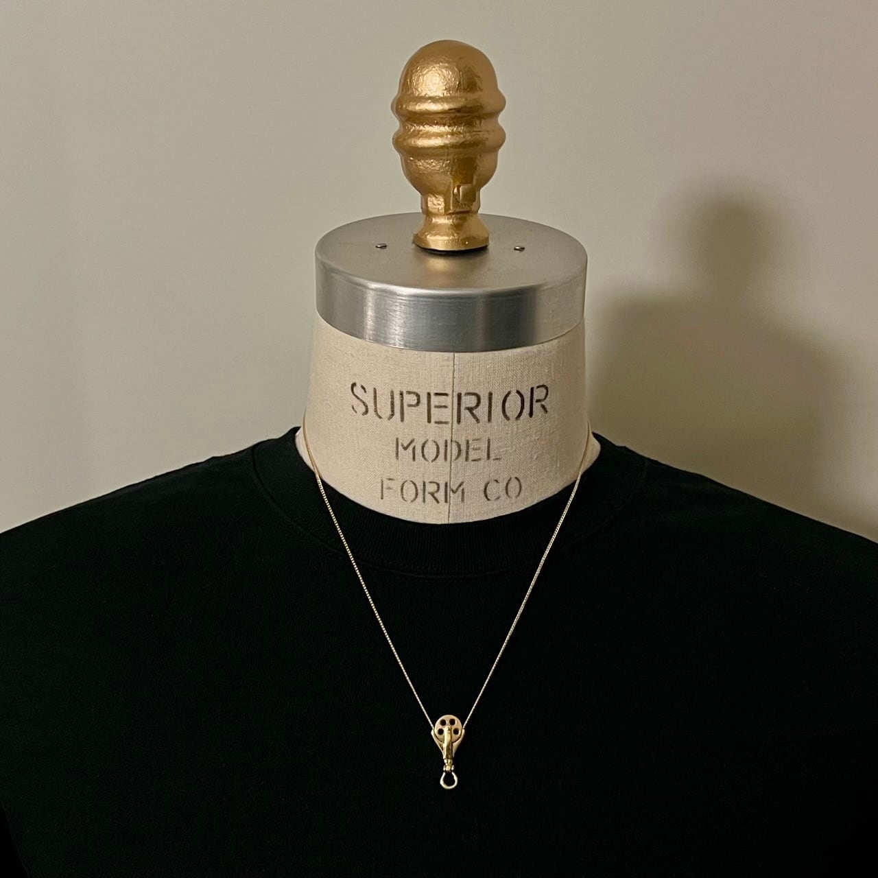 VINTAGE TIFFANY & CO. x RALPH LAUREN 18K Gold Nautical Pendant