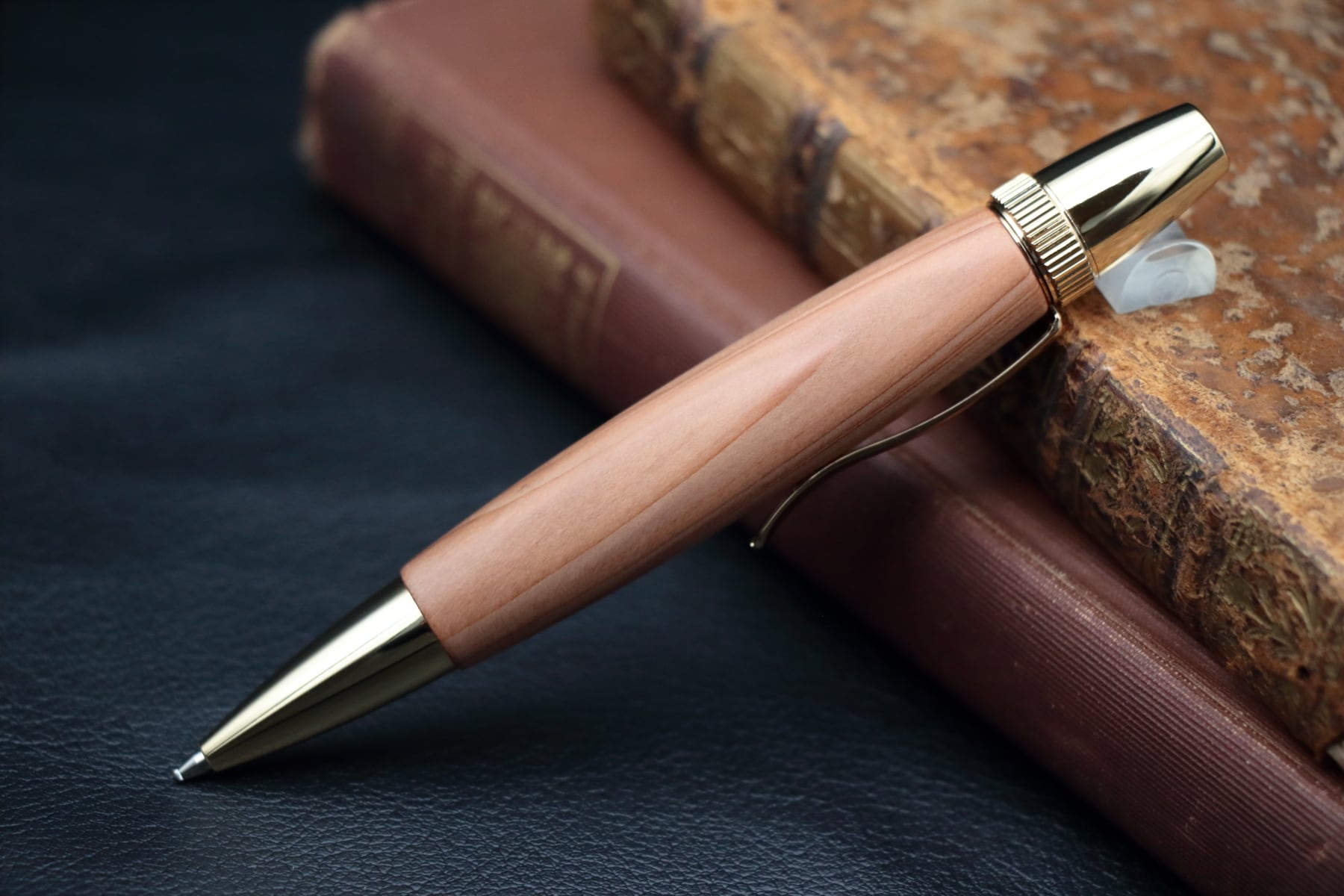 悠久の時を越える平和の木・メタセコイア ゴールド金具・Chouette」木