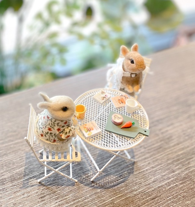 020-30134　ミニチュア家具　＊1/12サイズ＊ table&chair　ガーデンテーブル＆チェアセット【ラウンド】