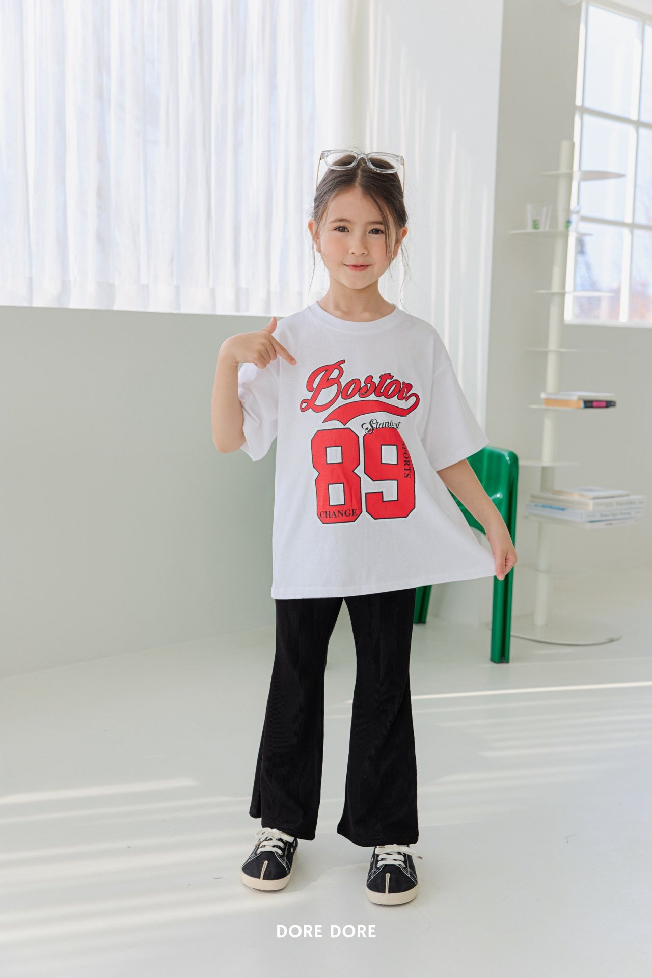 [DOREDORE] Yeori Bootcut jeans (17/19) / [도레도레] 여리부츠컷 (17/19)