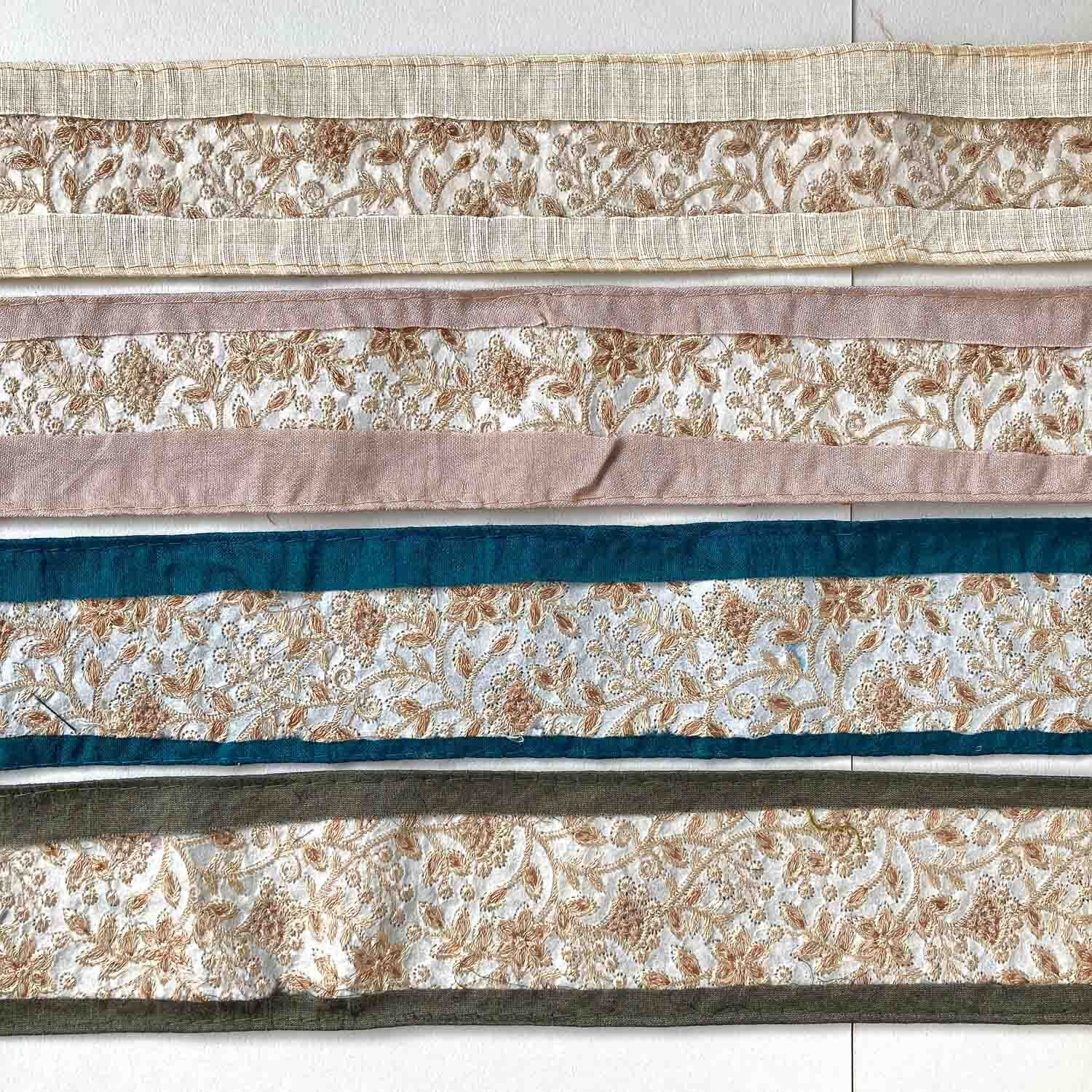 再入荷〉ベージュライン縁どり草花模様インド刺繍リボン（50cm