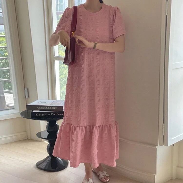 裾フリルワンピース