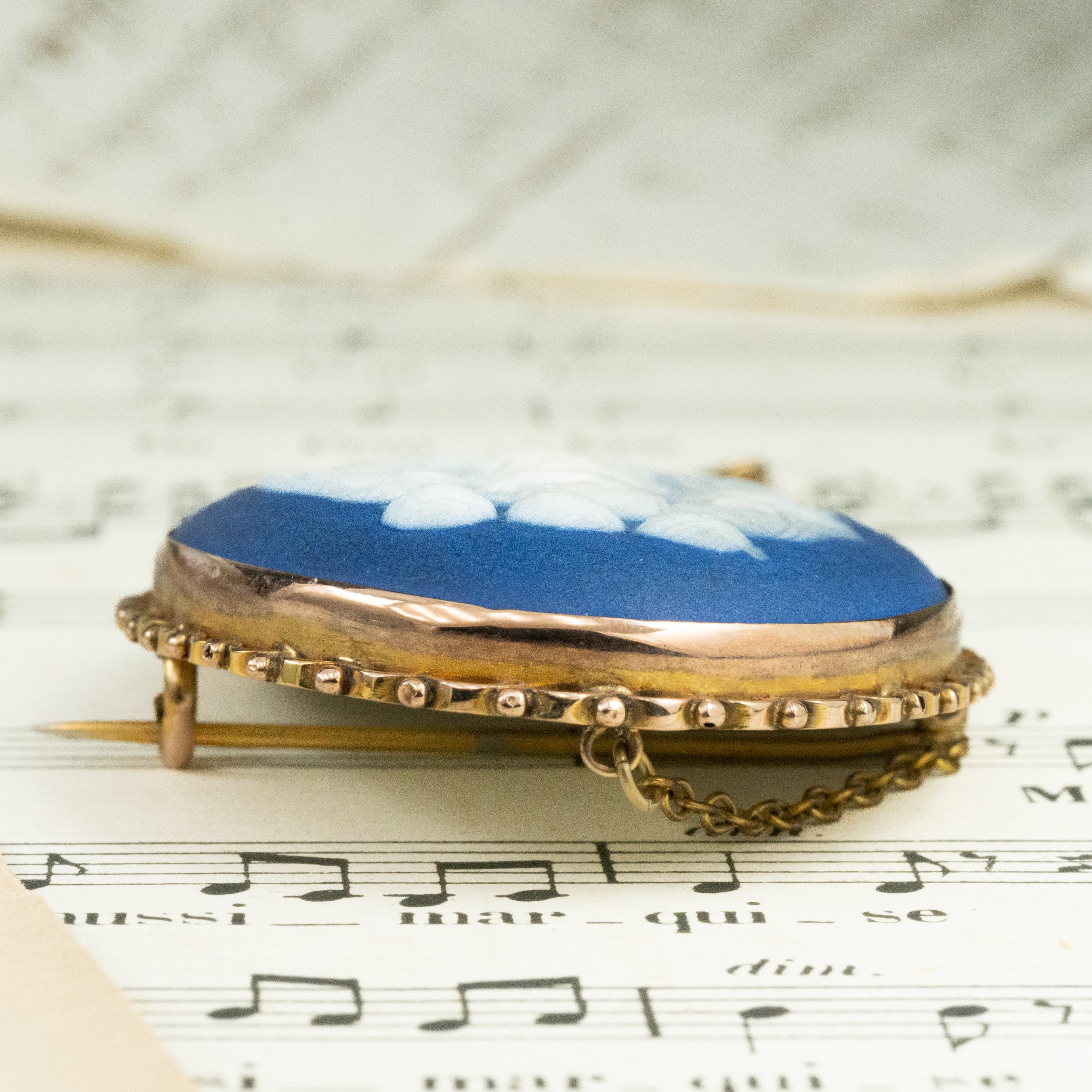 K9イギリス ウエッジウッド wedgwood ヴィンテージ カメオ ブローチ