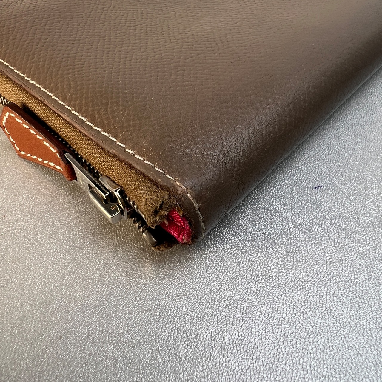 【最終処分SALE】HERMES エルメス アザップ エプソン　エトウープ レザー 長財布 グレー A-12386