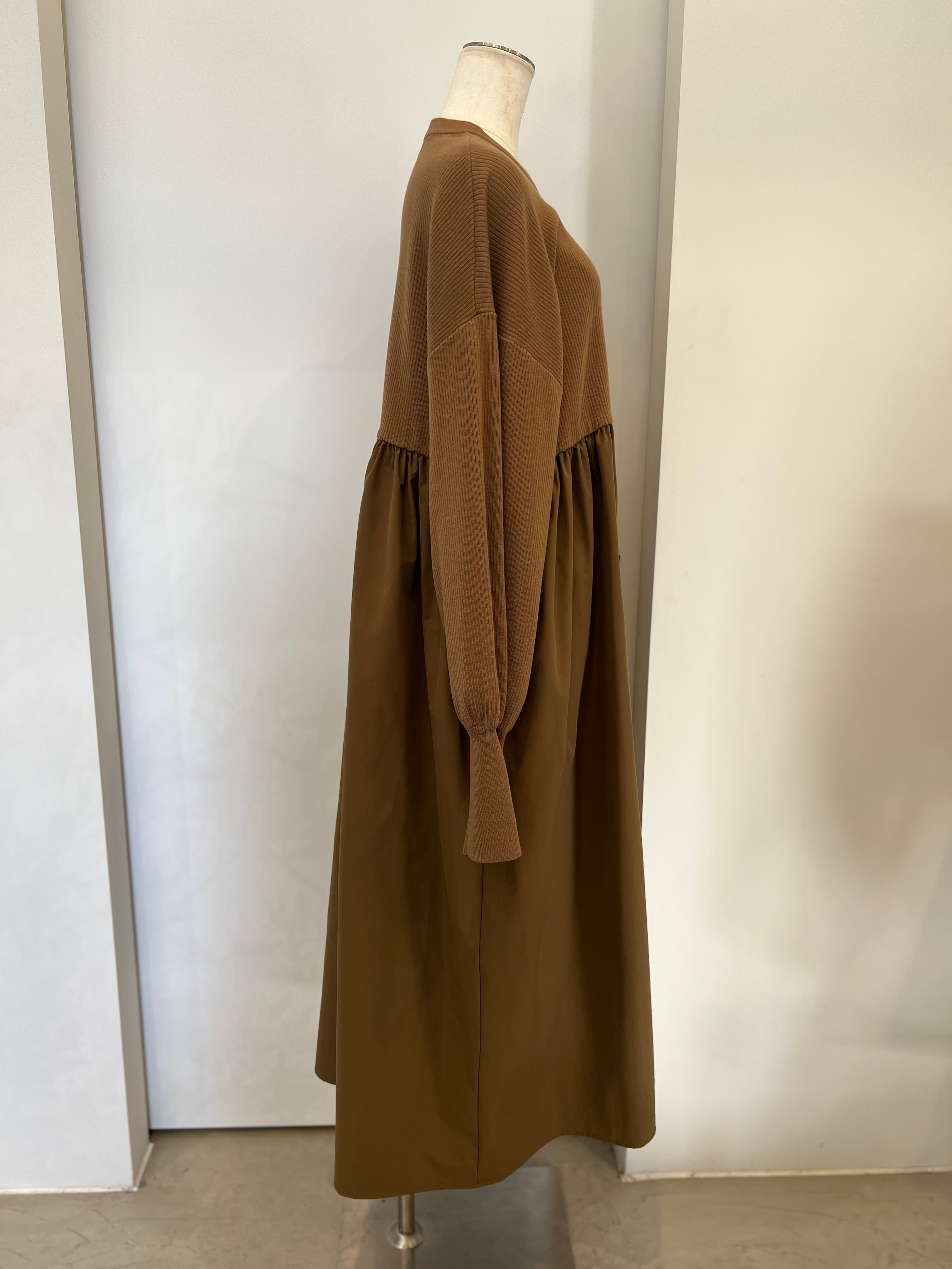 【PASSIONE】異素材ドッキングワンピース 546102