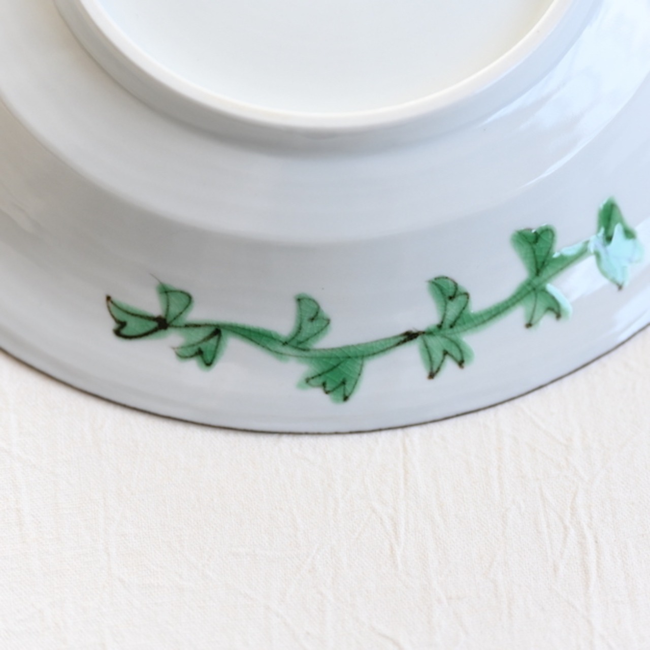 村田菜穂美『楕円リム盛皿 ラナンキュラス 赤』2104130001666/