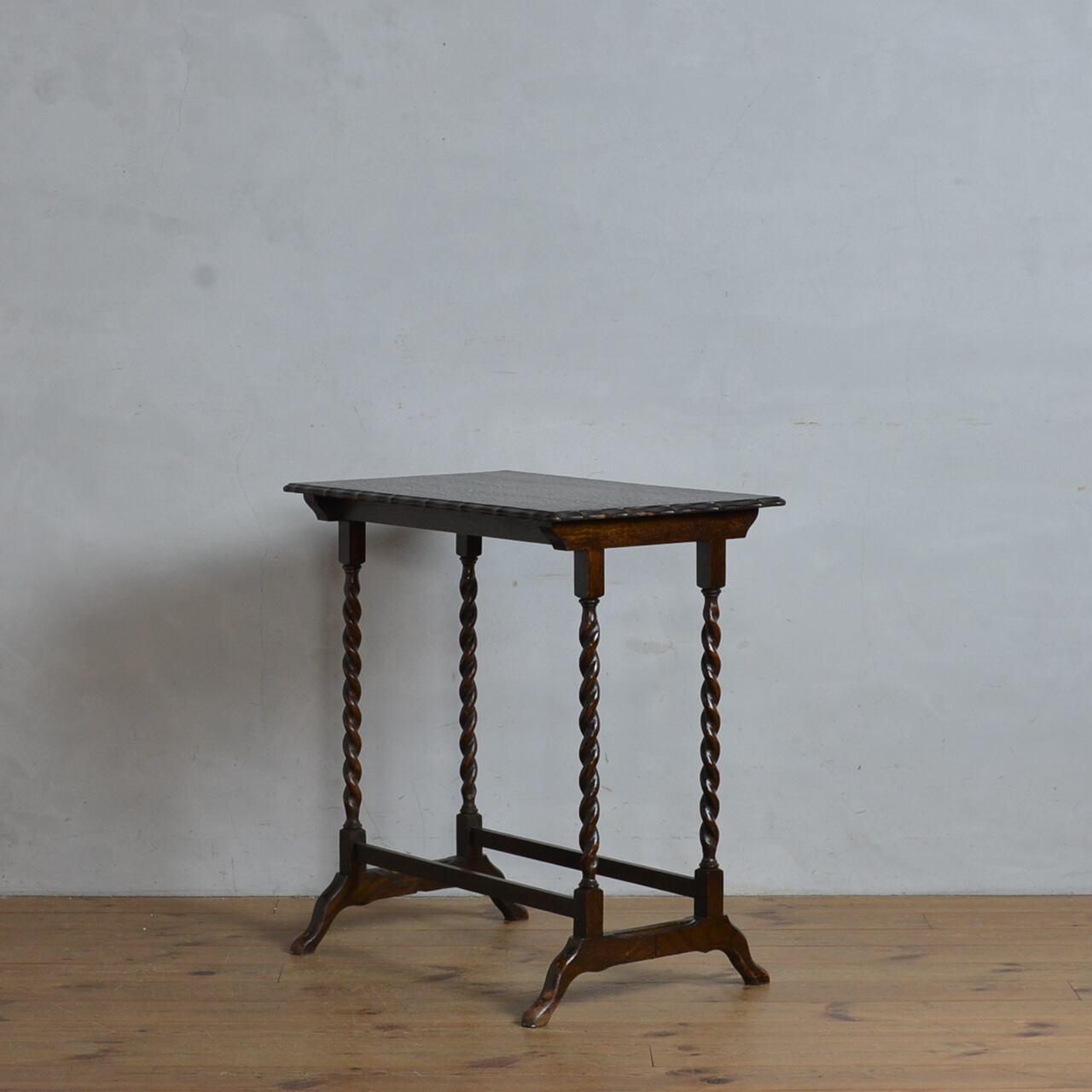 Occasional Table / オケージョナル テーブル 〈サイドテーブル