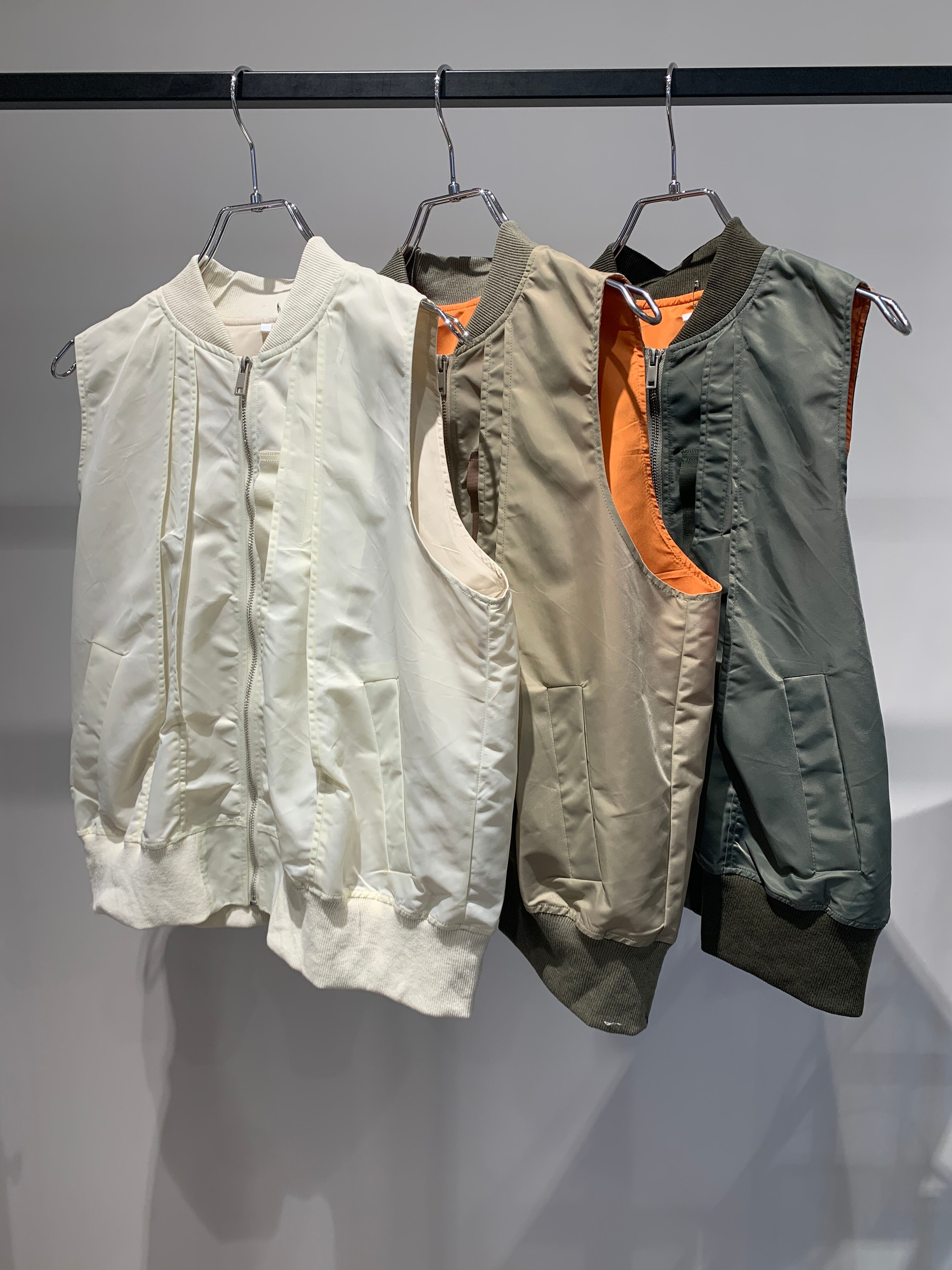 tuck design MA-1 vest