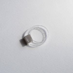 Clear "oval-ring" SV