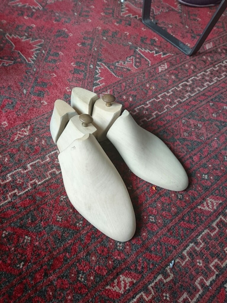 ビスポークシューツリー3分割