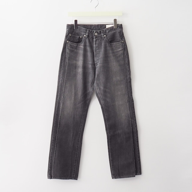 KURO クロ BIG TUCK FLARE DENIM PANTS 964018 FADED BLACK