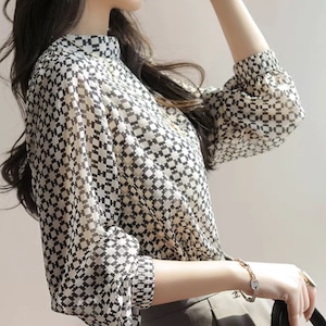 ハーフハイネックプリントシャツトップ A00426