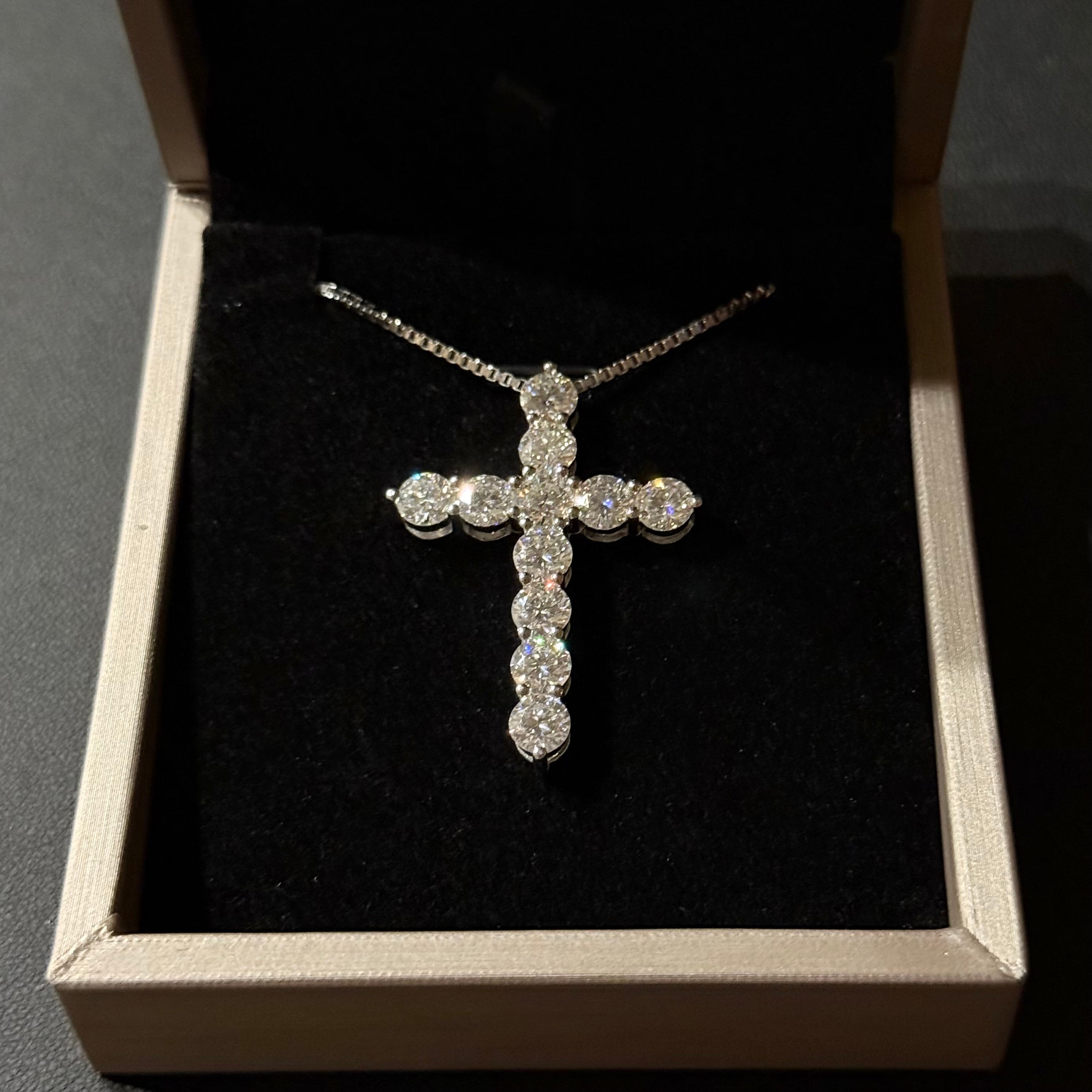 18K モアサナイト クロス ペンダント S／M／L【MN16099】 | Le Divin