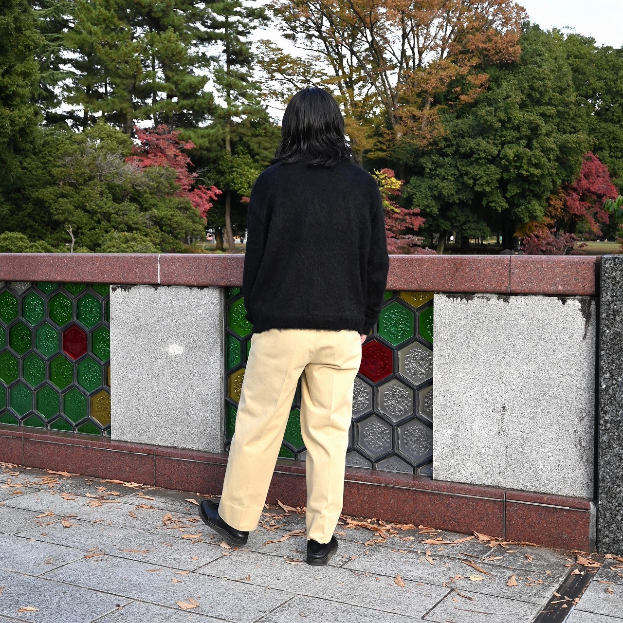 INTERIM(インテリム)キッドモヘア×アルパカ×ウールのクルーネックニット