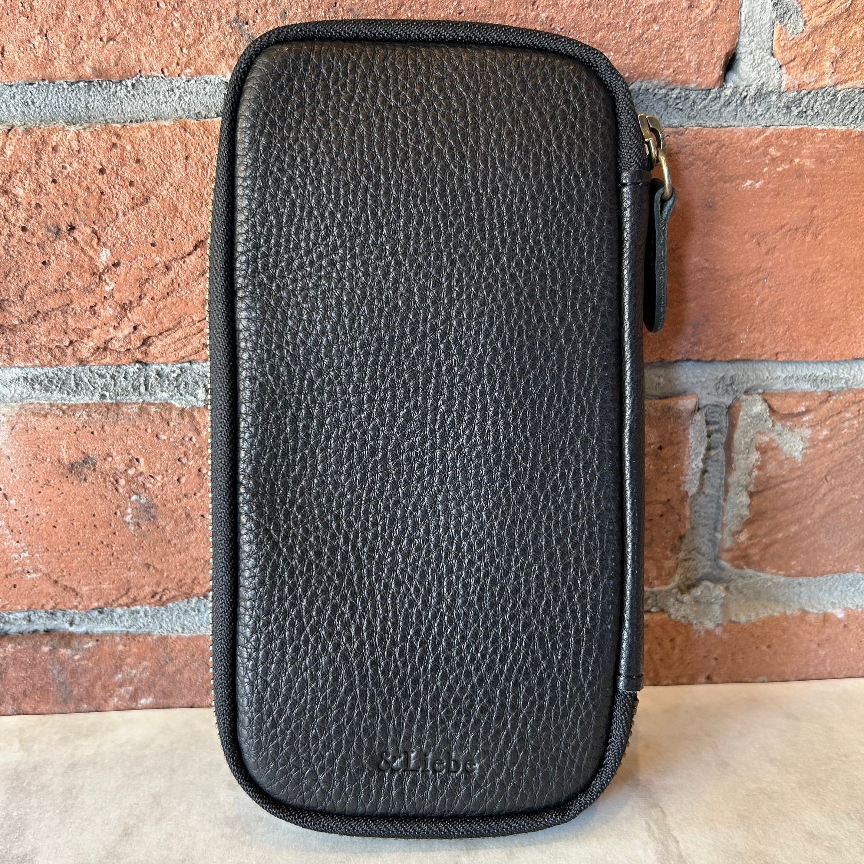 ＆Liebe「文具にこだわる人のジップペンケース（ぺブルヌメ革）」／3本