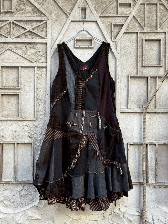 "SLEEVELESS PATCHWORK DRESS"